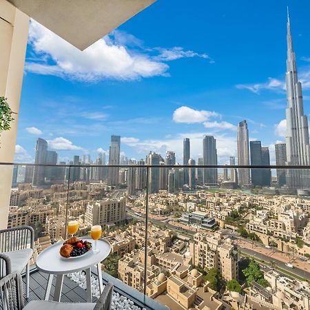 Smartstay At Burj Royale - Full Burj Khalifa View - Brand New Luxury Apartments Dubai Esterno foto