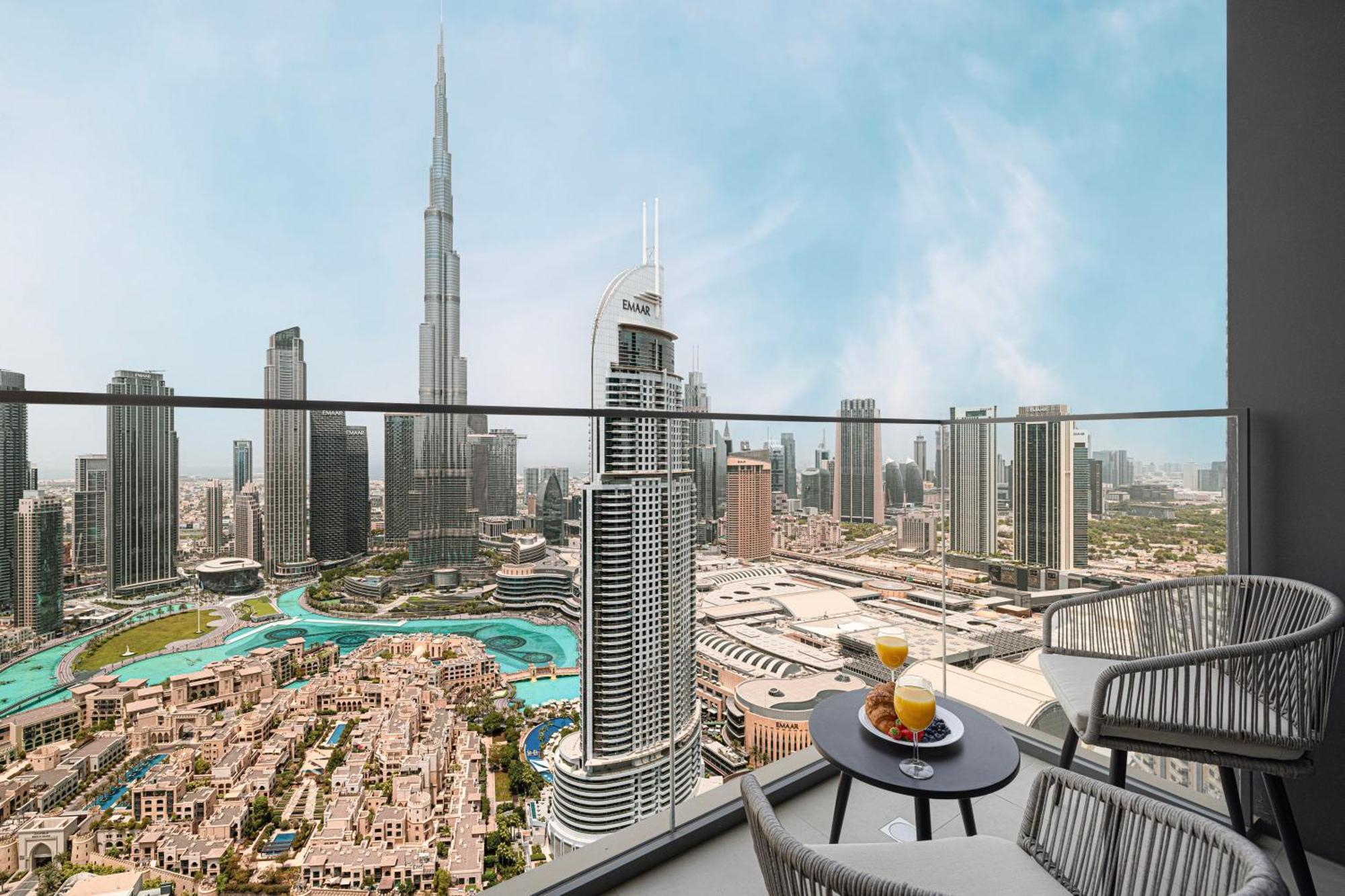 Smartstay At Burj Royale - Full Burj Khalifa View - Brand New Luxury Apartments Dubai Esterno foto